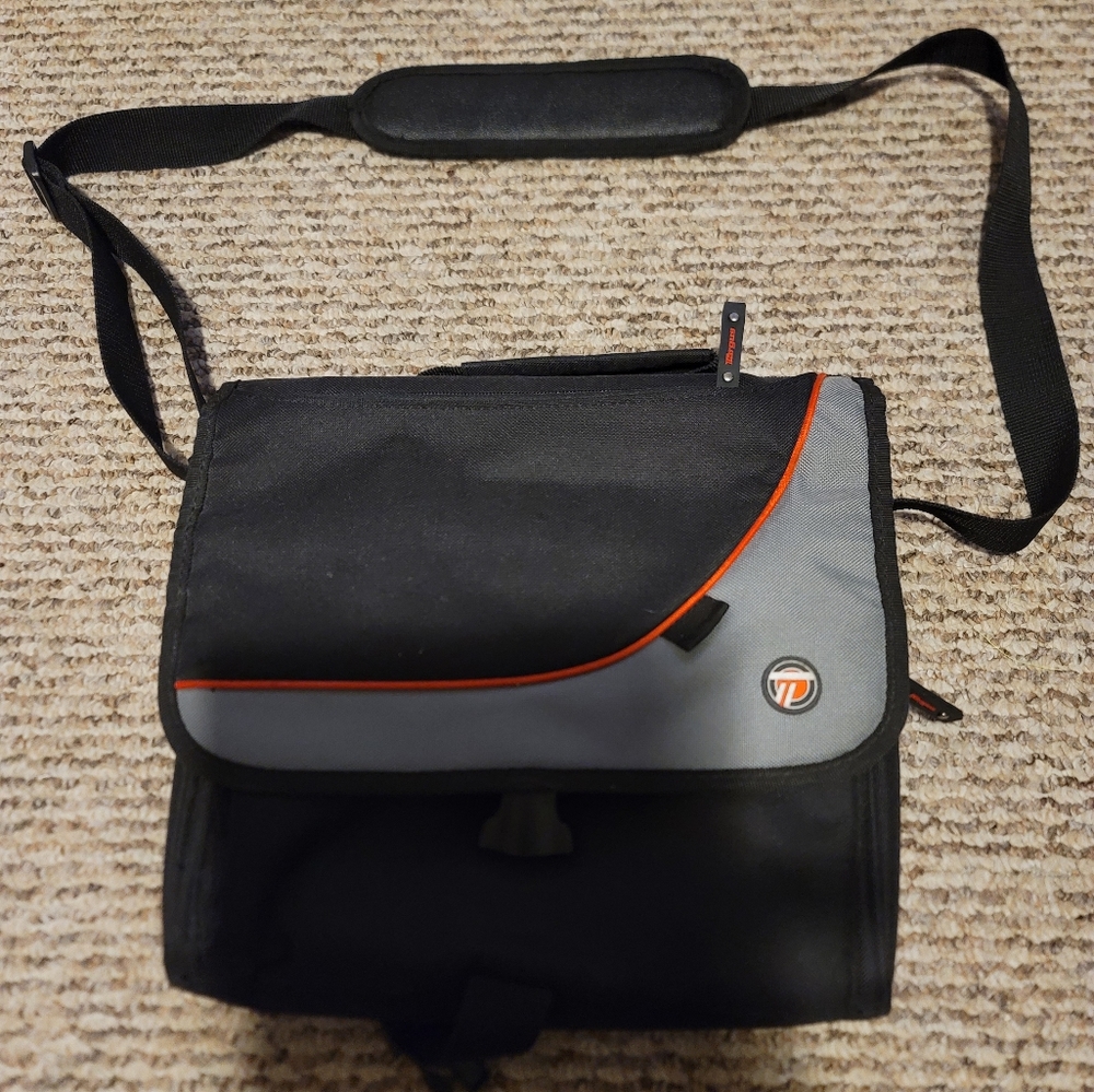 Targus City Gear DVD Player/Laptop Bag